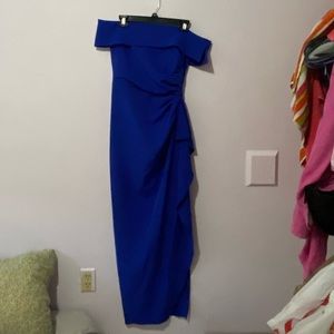 Vince Camuto off the shoulders dress